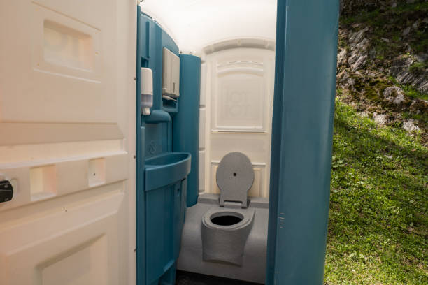 Best Portable toilet rental cost  in Westwood, MI